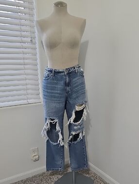 KanCan Distressed Boyfriend Jeans